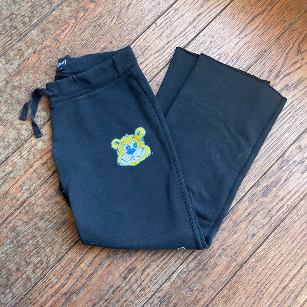 Vintage UCLA Bruins sweatpants